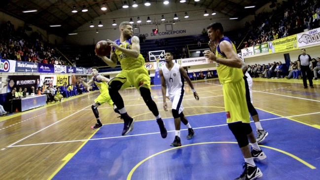 DT del baloncesto de U. de Concepción: Nos apoyamos mutuamente con el fútbol
