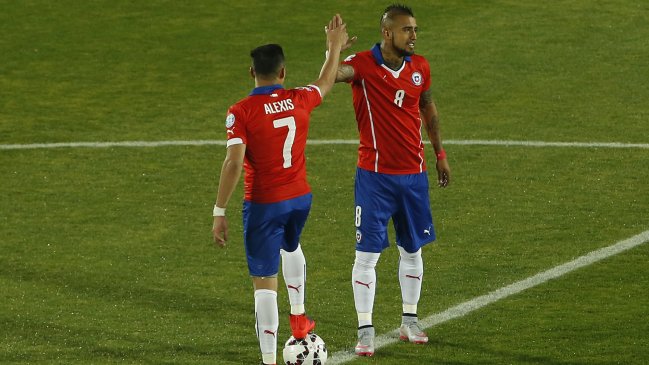 Alexis Sánchez y Arturo Vidal están en lista de 23 nominados al Balón de Oro