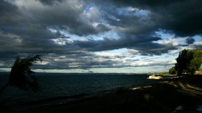 Preocupación genera entre alcaldes acueducto argentino en lago General Carrera