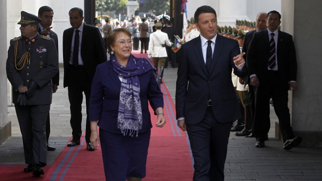 Presidenta Bachelet firmó acuerdo con primer ministro italiano