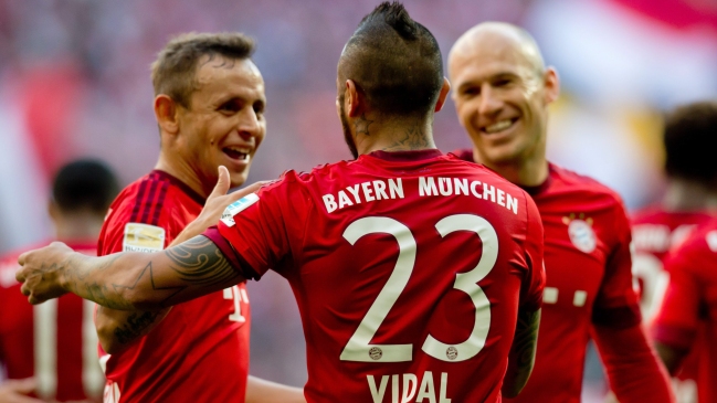 Arturo Vidal aportó con un gol en victoria récord de Bayern Munich sobre Colonia