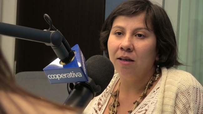 Abogada: El Gobierno debiera negociar con los funcionarios del Registro Civil