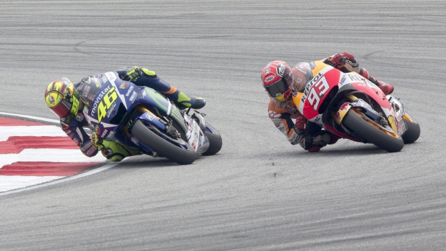 Federación Internacional confirmó penalización a Valentino Rossi