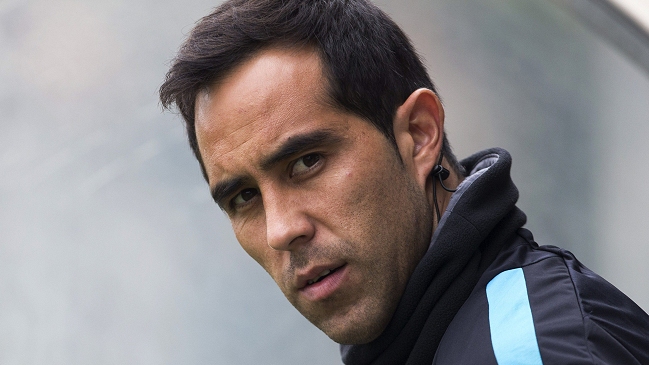 Claudio Bravo quedó fuera de convocatoria para duelo ante Villanovense