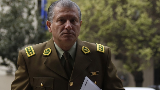 General director de Carabineros respaldó a oficial que mató a delincuente