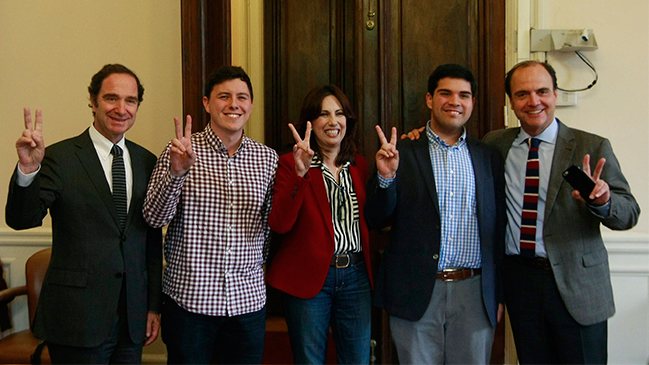 Chile Vamos desestimó transformarse en partido único opositor