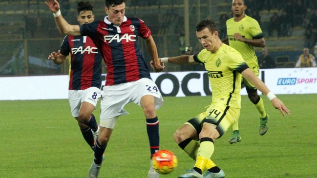 Bologna de Erick Pulgar despidió al entrenador Delio Rossi