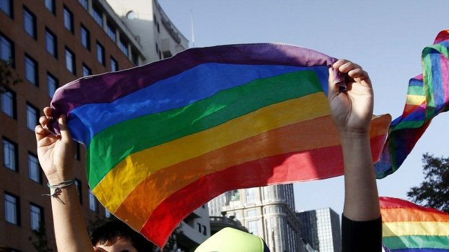 Diputados rusos proponen multar a quien exprese en público su homosexualidad