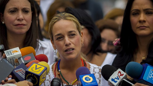 Esposa de Leopoldo López denunció que es humillada cuando visita al líder opositor