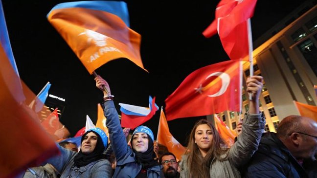 Oficialismo se queda con las elecciones parlamentarias en Turquía