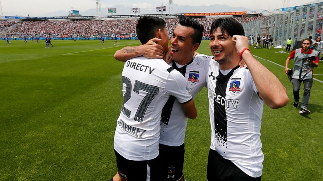 Resumen: Colo Colo confirmó su liderato ganando el Superclásico y la UC no cede terreno