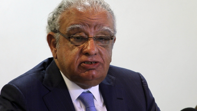 Awad: Si Matte dice que fue engañado debiera querellarse contra ejecutivos