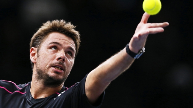 Stan Wawrinka eliminó a Bernard Tomic y avanzó a octavos de final en París-Bercy