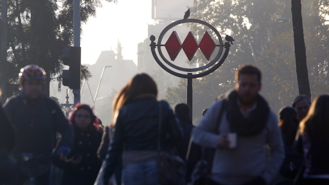 Ministro de Transportes confirmó que Metro podrá operar buses