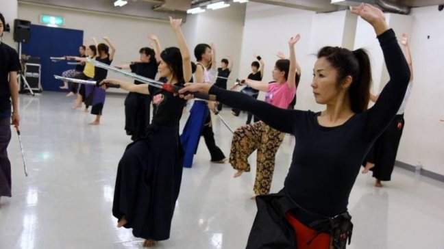 Katanas para matar los kilos de más, la última moda en Tokio
