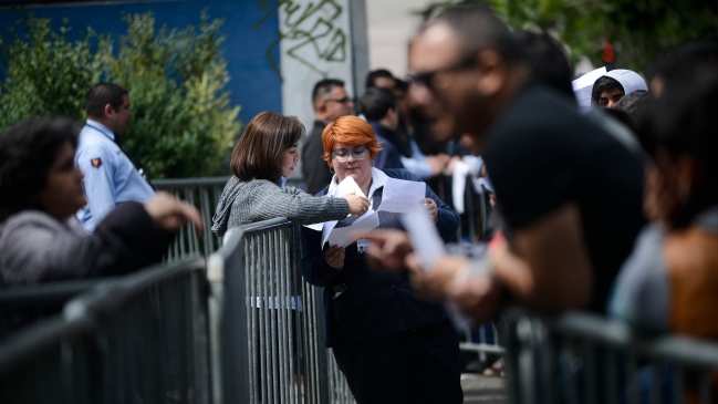 Funcionarios del Registro Civil: Todavía no llegamos a acuerdo con el Gobierno