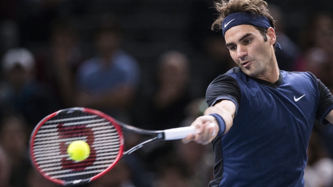 Roger Federer arrasó con Andreas Seppi en su estreno en Paris-Bercy
