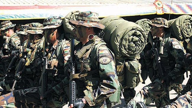 Policía boliviana se despliega en frontera para frenar delitos trasnacionales