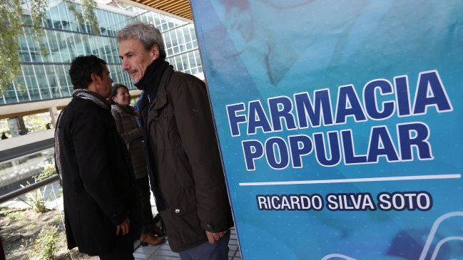 Alcalde de Lo Barnechea: La farmacia popular es una estafa