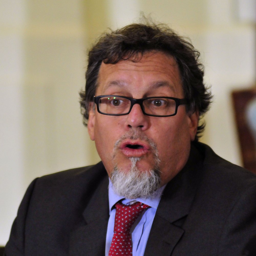 Hospitales para Valparaíso: Lagos Weber pide fondos del cobre