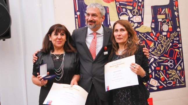 ​​Consejo de la Cultura reconoció a dos artistas regionales con el Premio Maestro Artesano