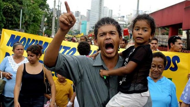 Miles de brasileños protestaron contra presidente de la Cámara de Diputados