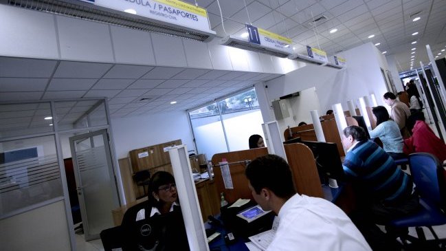 Largas filas y rápida atención caracterizan jornada tras paro del Registro Civil