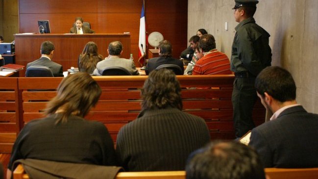 Guardia fue condenado a 19 años de cárcel por pornografía infantil