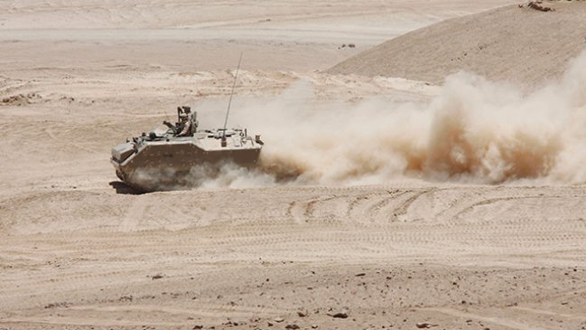 Bolivia: Chile recurre a maniobras militares por 