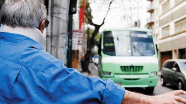 Gobierno no descartó subsidio al transporte público para personas de la tercera edad