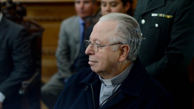 Abogado comparó declaración de Karadima con recordada frase de Pinochet