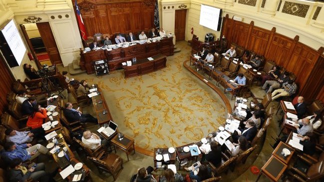 Comisión Mixta volvió a aplazar votación de glosa de gratuidad