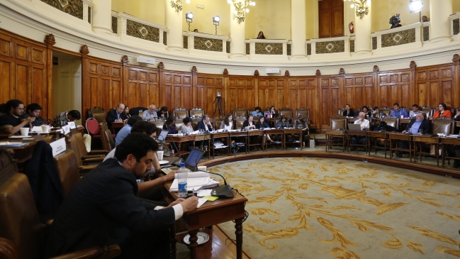 Comisión Mixta vota este viernes recursos para gratuidad