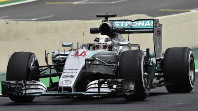 El campeón Lewis Hamilton dominó primer entrenamiento libre en Brasil