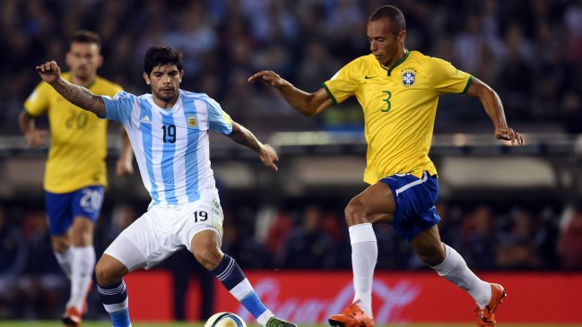 Brasil rescató un empate ante Argentina en un duro clásico sudamericano