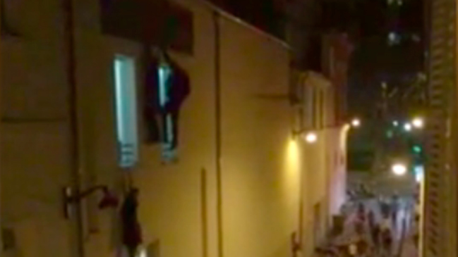 Periodista francés captó crudas imágenes de la toma de rehenes en el teatro Bataclán