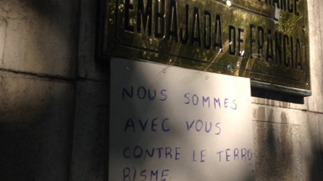 Cancillería dispuso de varios canales para consultar por chilenos en París