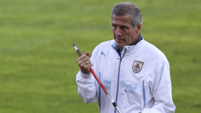 Oscar Tabárez: No creo que saber como juega Chile sea una ventaja