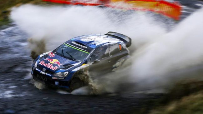 Sebastien Ogier también ganó el Rally de Gales, pero no lo festejó