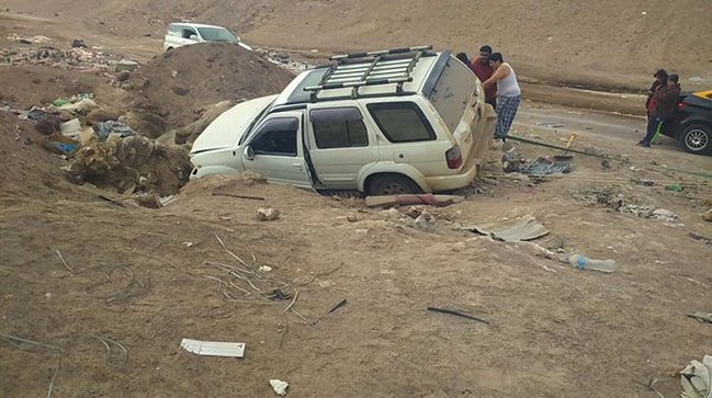 Mujer cayó en una zanja tras huir de asalto en Alto Hospicio