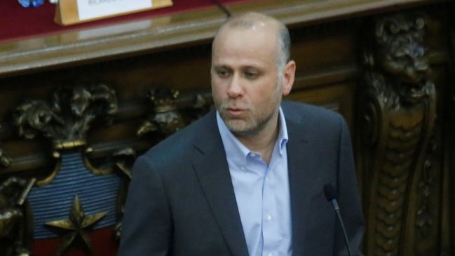 Elizalde pide esfuerzo para enfrentar las Municipales con lista única para concejales