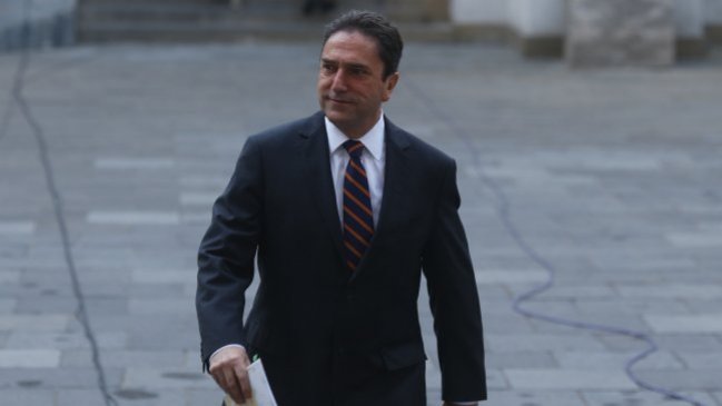 Ministro Defensa: Chile no permitirá que 