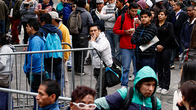 Crece la tensión en el Registro Civil: Funcionarios acusan desalojo