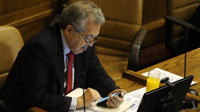 Fiscalía inició investigación por filtración de mensajes de diputado Ceroni