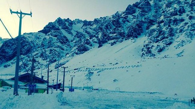 Pasos fronterizos Los Libertadores y Pino Hachado cierran por mal tiempo