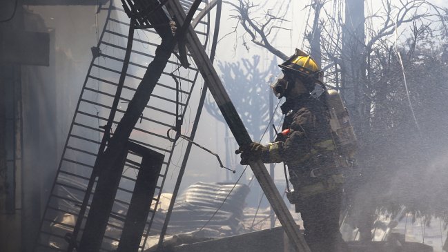 Ataque incendiario destruyó lechería de la familia Luchsinger en Vilcún