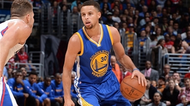 Curry tuvo otra actuación estelar en nuevo triunfo de los Warriors