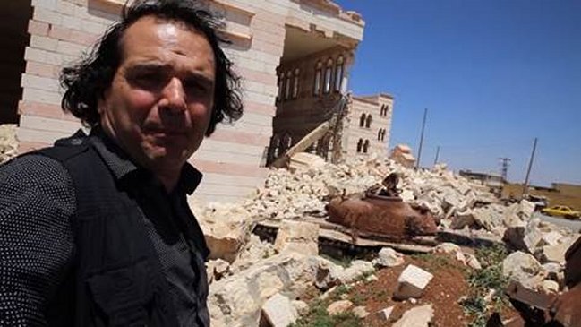 CHV emitirá reportaje de periodista chileno que viajó a las áreas controladas por el EI