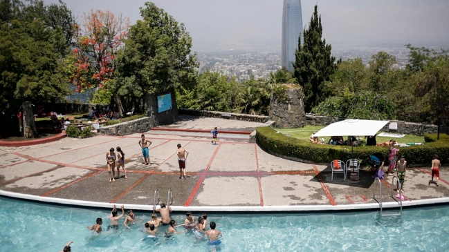 Piscina del cerro San Cristóbal abrió sus puertas al público