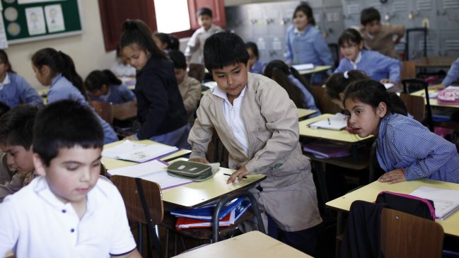 Ministerio de Educación promueve matrículas en colegios públicos